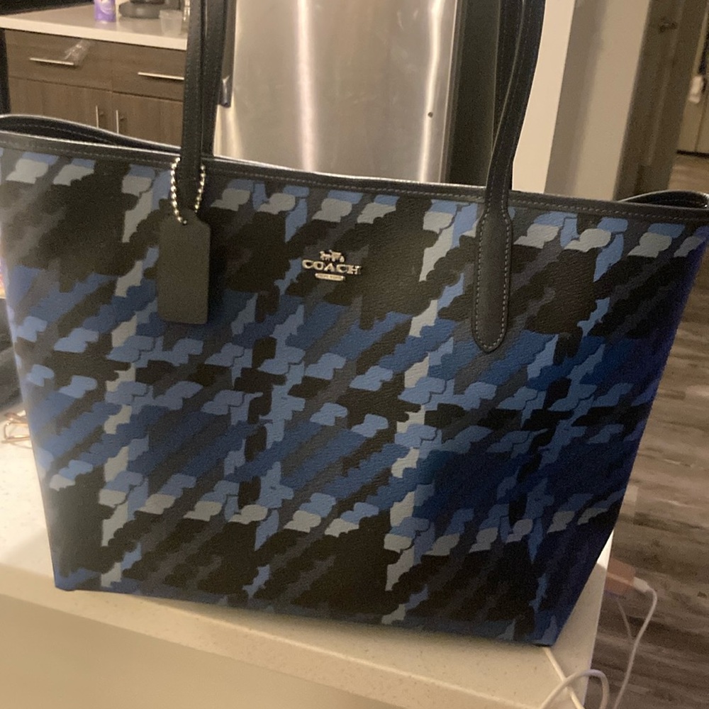 Coach tote